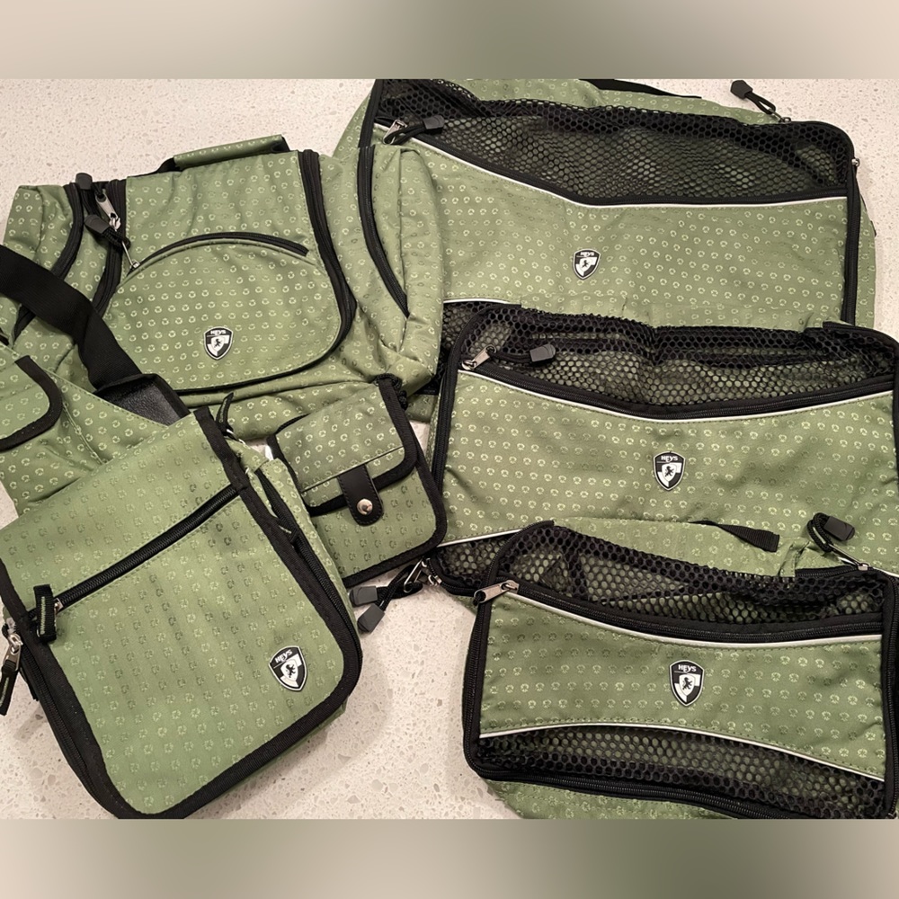 6 pc Hays Travel Set